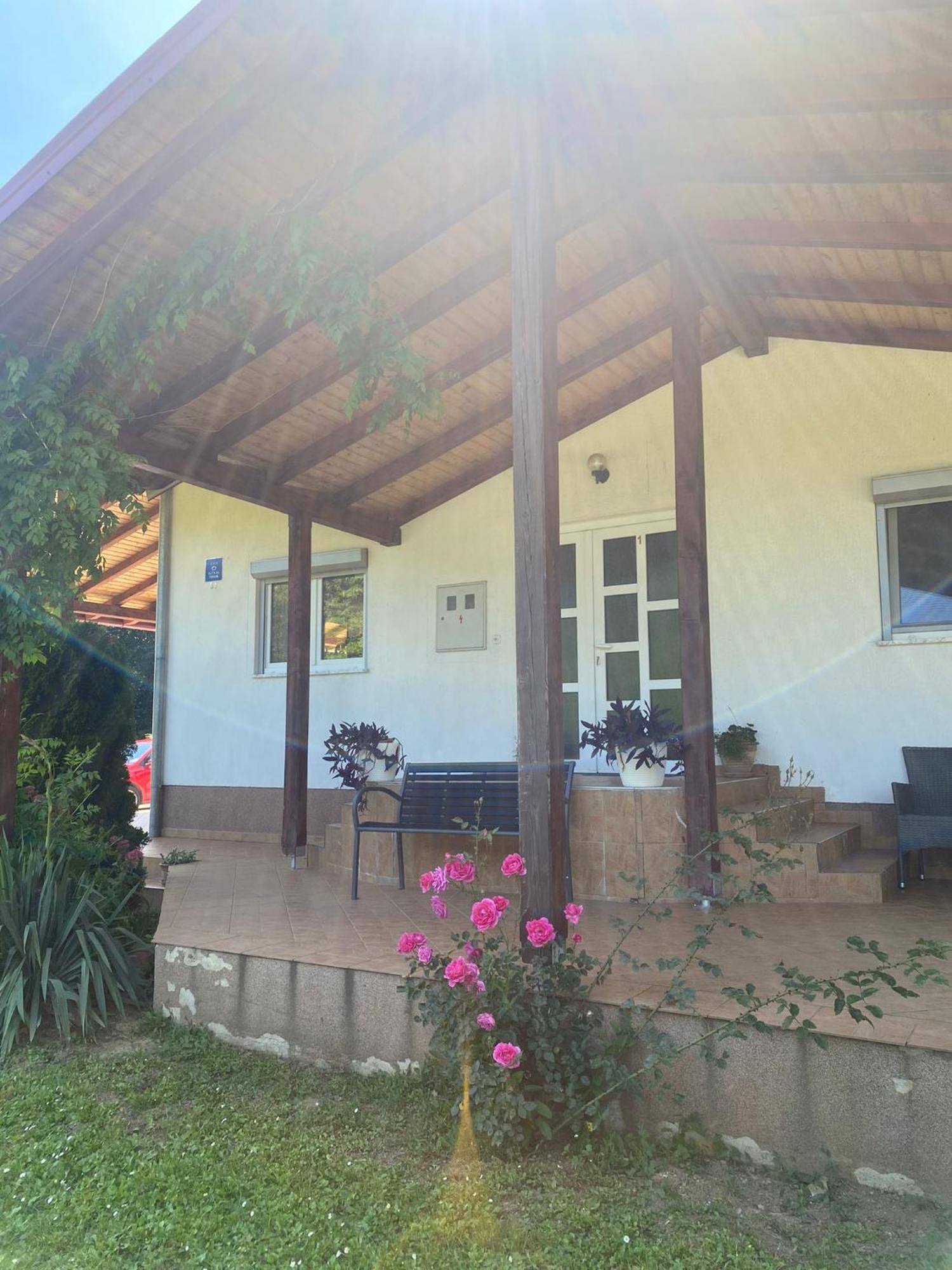 Guesthouse Abrlic Seliste Dreznicko Esterno foto