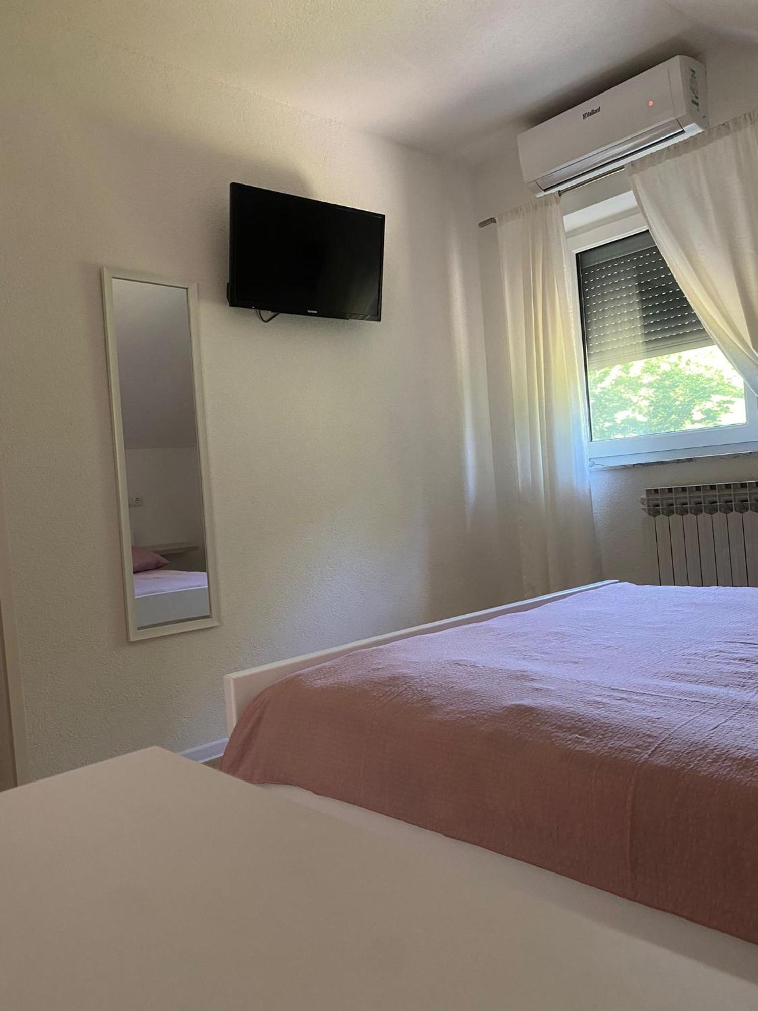 Guesthouse Abrlic Seliste Dreznicko Esterno foto